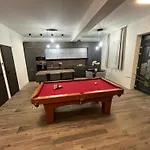 Brothers House