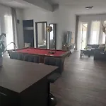 Brothers House Holiday home *
