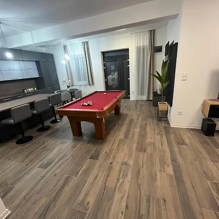 Brothers House *