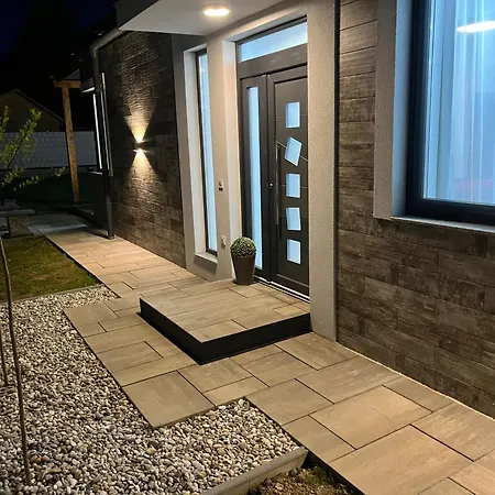 Brothers House