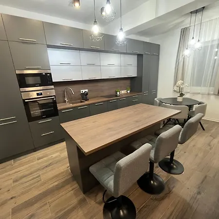 בית נופש Brothers House *