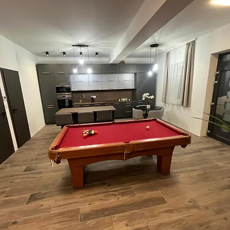 Brothers House