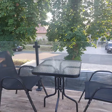 Hébergement de vacances Brothers House