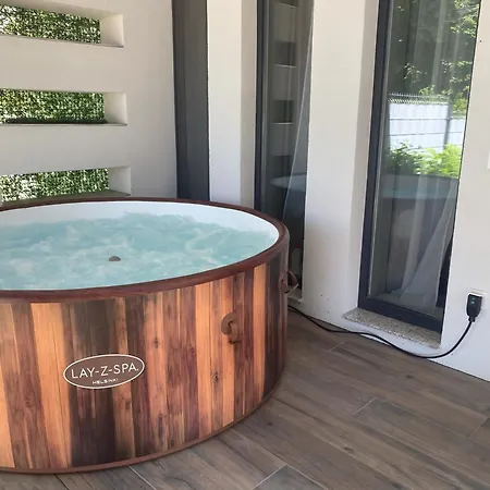 Brothers House * Balatonszarszo