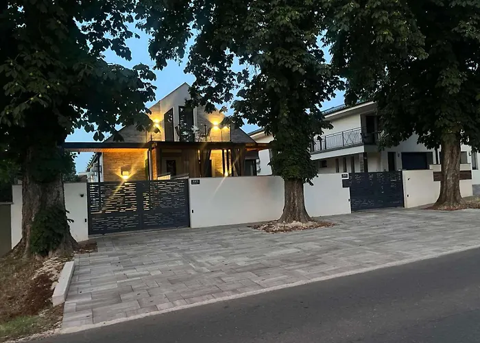 Σπίτι διακοπών Brothers House Balatonszarszo